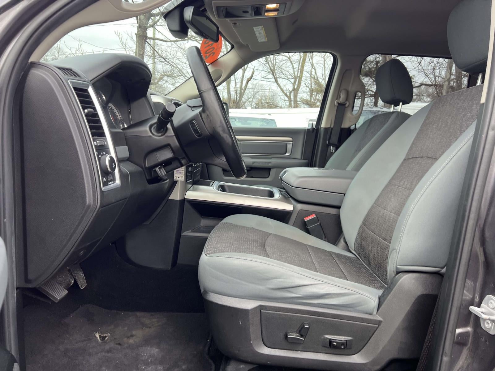 2018 RAM 1500 Big Horn Crew Cab 4x4 5'7' Box