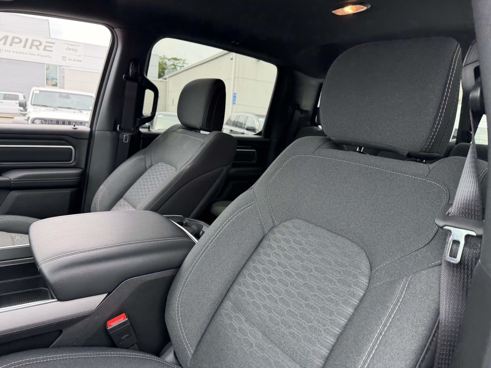 2025 RAM 1500 Big Horn Crew Cab 4x4 5'7' Box