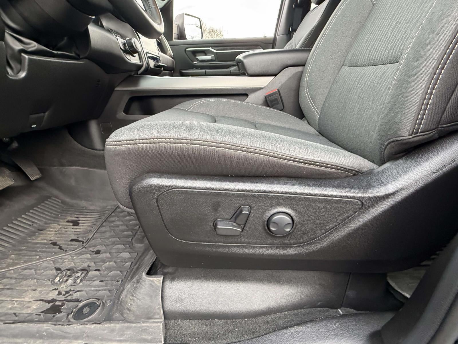 2024 RAM 1500 Big Horn Crew Cab 4x4 5'7' Box