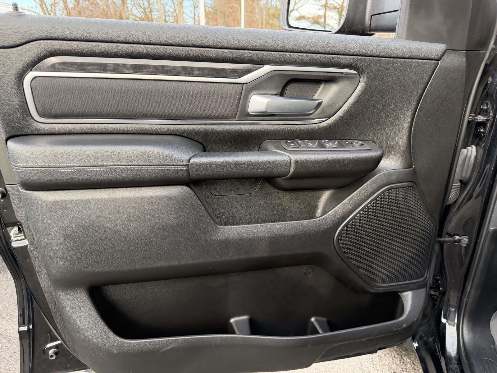 2024 RAM 1500 Big Horn Crew Cab 4x4 5'7' Box