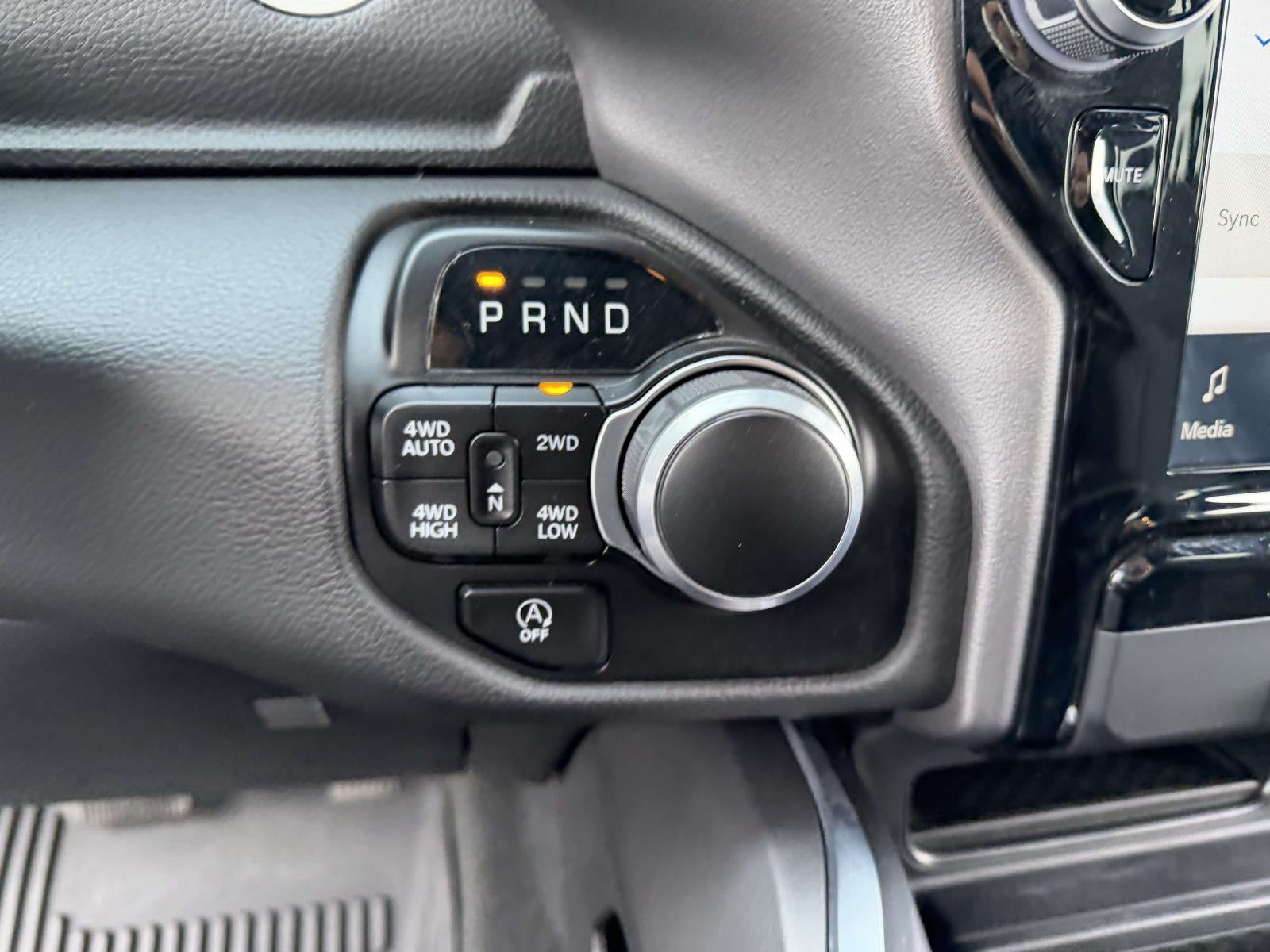 2024 RAM 1500 Big Horn Crew Cab 4x4 5'7' Box