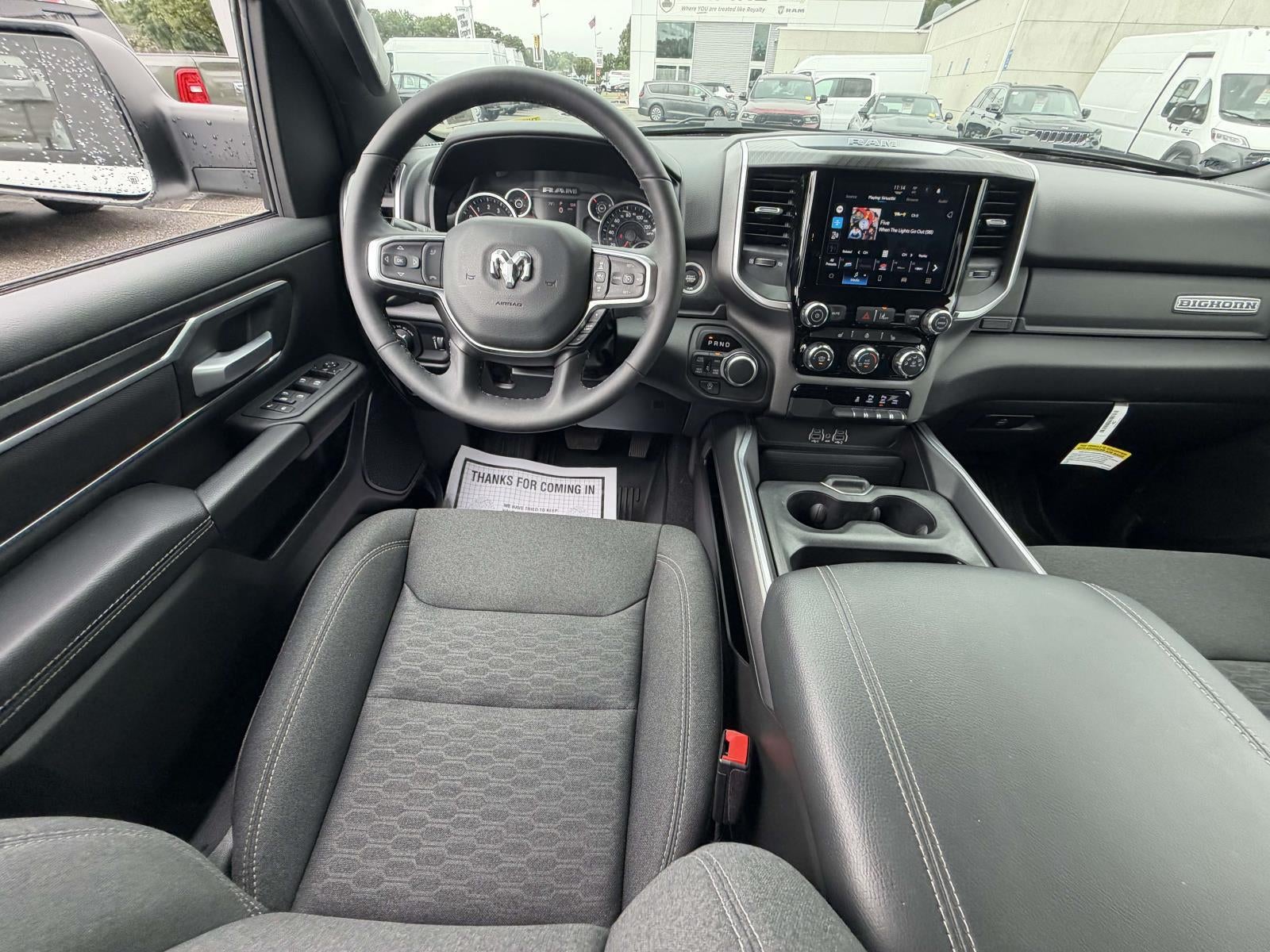 2025 RAM 1500 Big Horn Crew Cab 4x4 5'7' Box