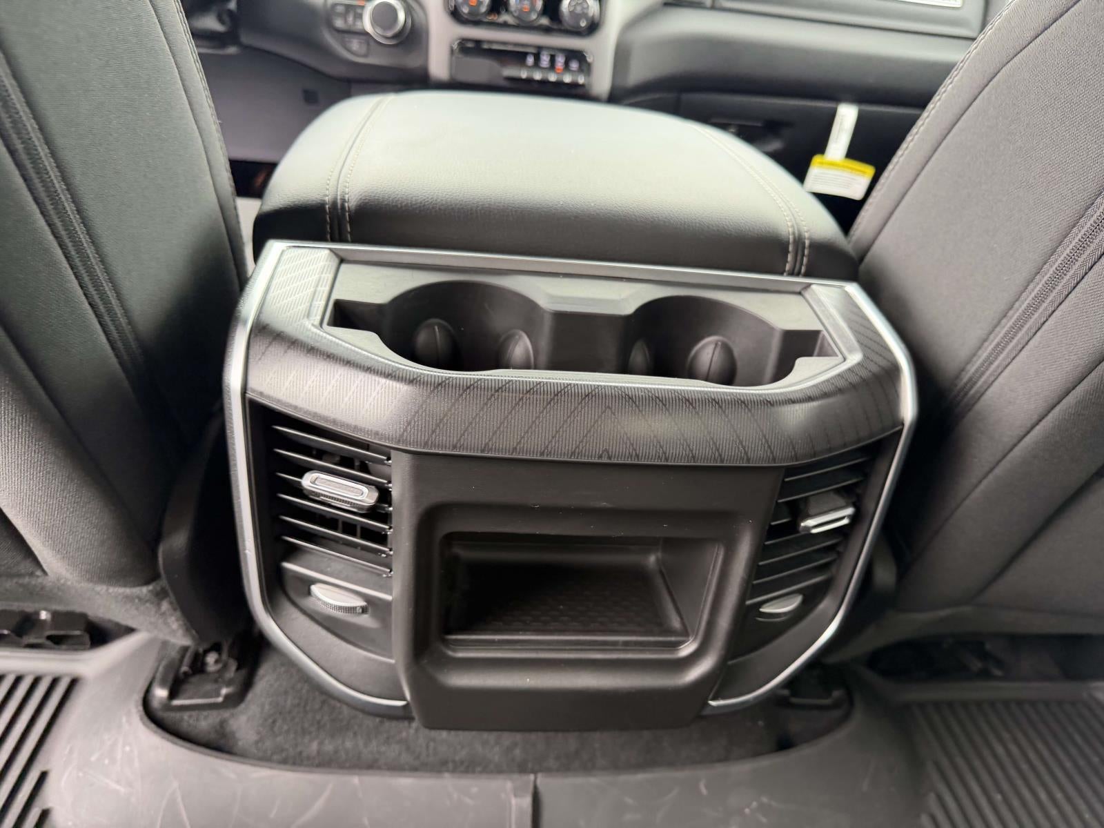 2025 RAM 1500 Big Horn Crew Cab 4x4 5'7' Box