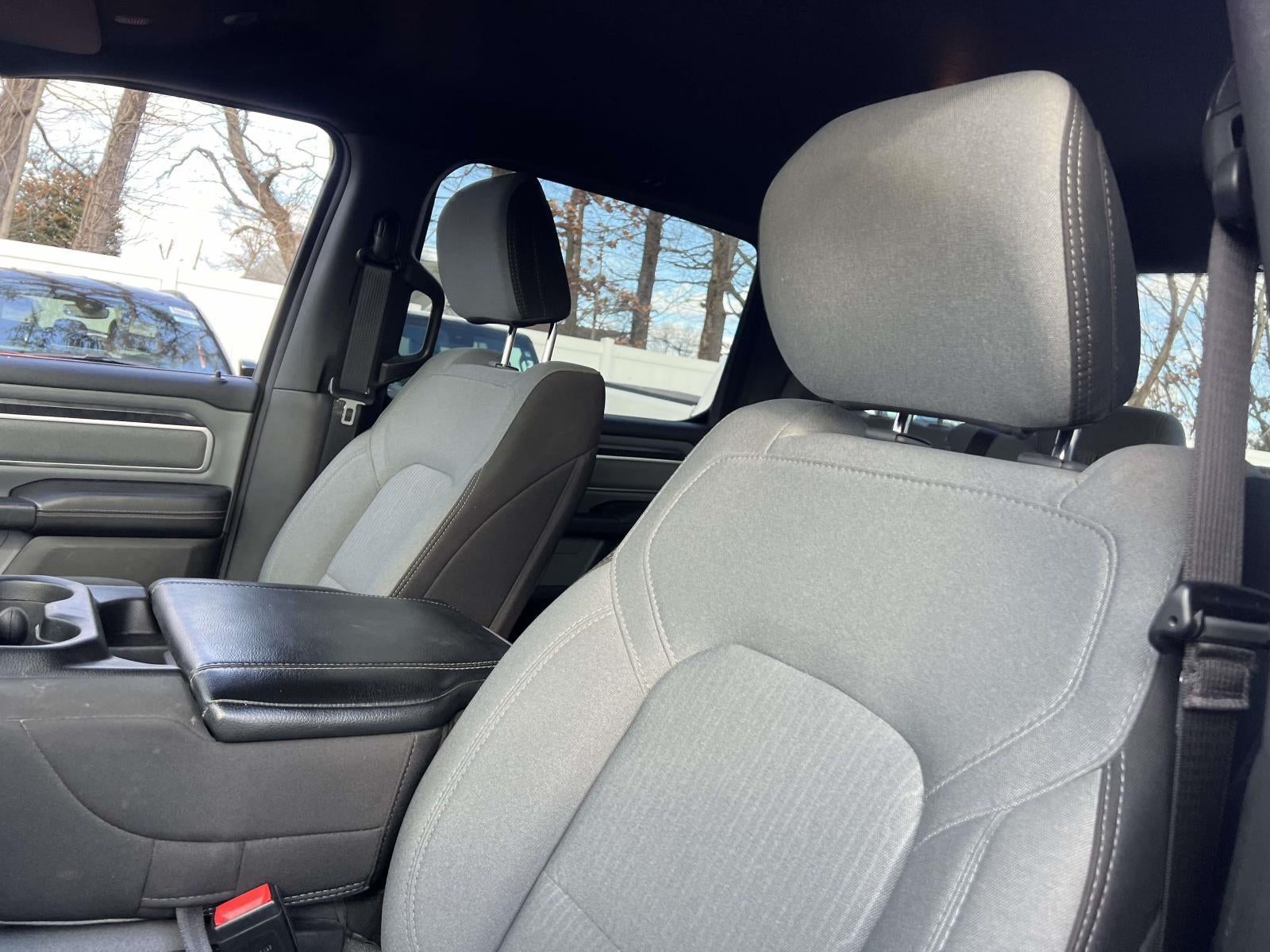 2022 RAM 1500 Big Horn Crew Cab 4x4 5'7' Box