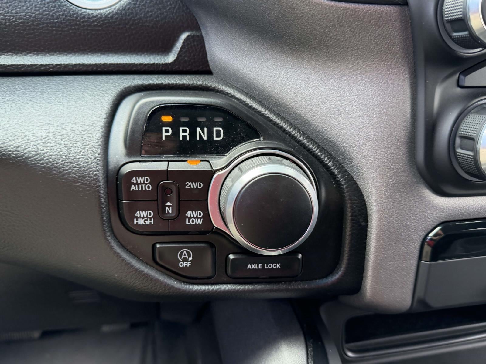 2023 RAM 1500 Big Horn Crew Cab 4x4 5'7' Box