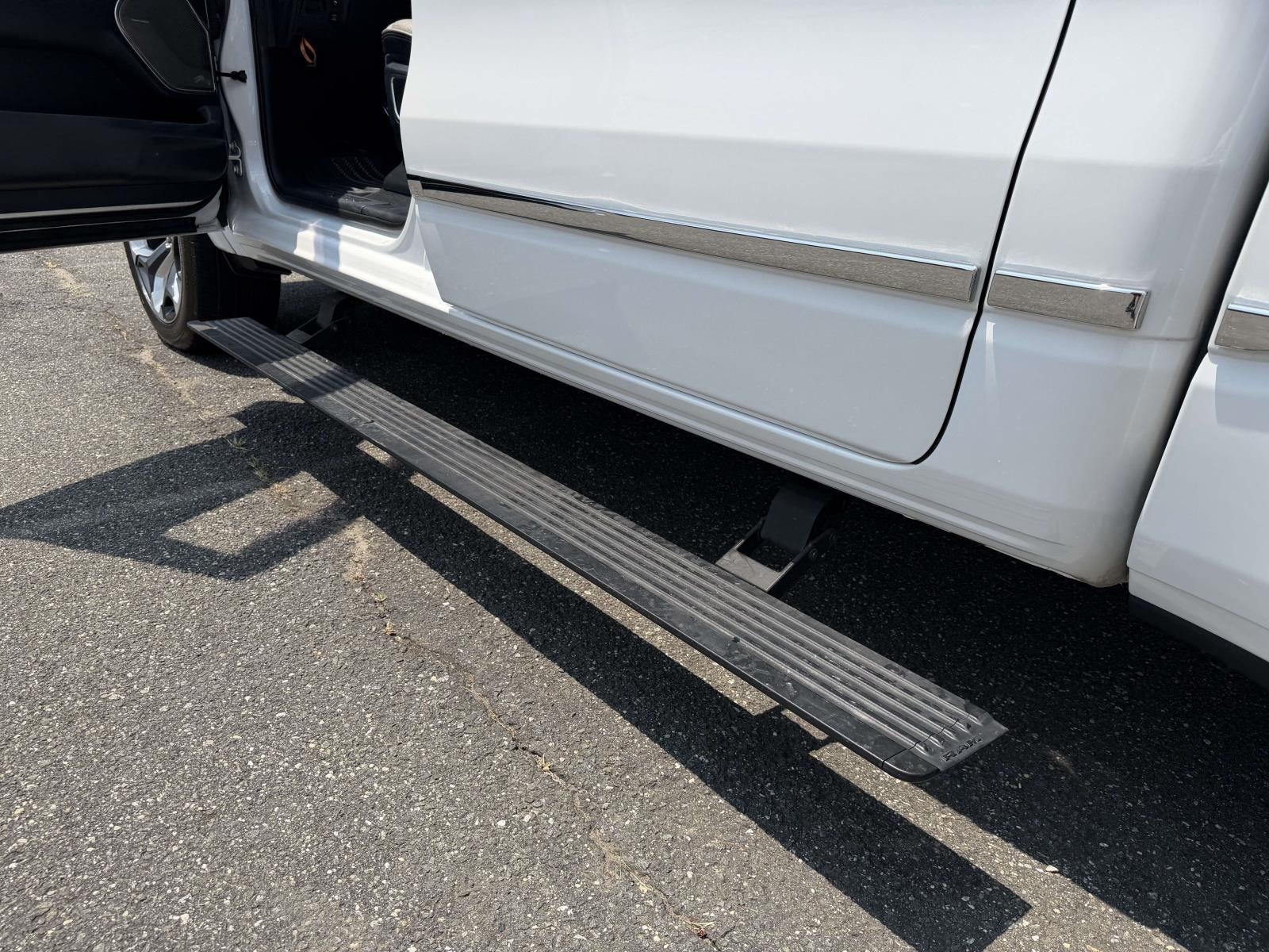 2023 RAM 1500 Limited Crew Cab 4x4 5'7' Box