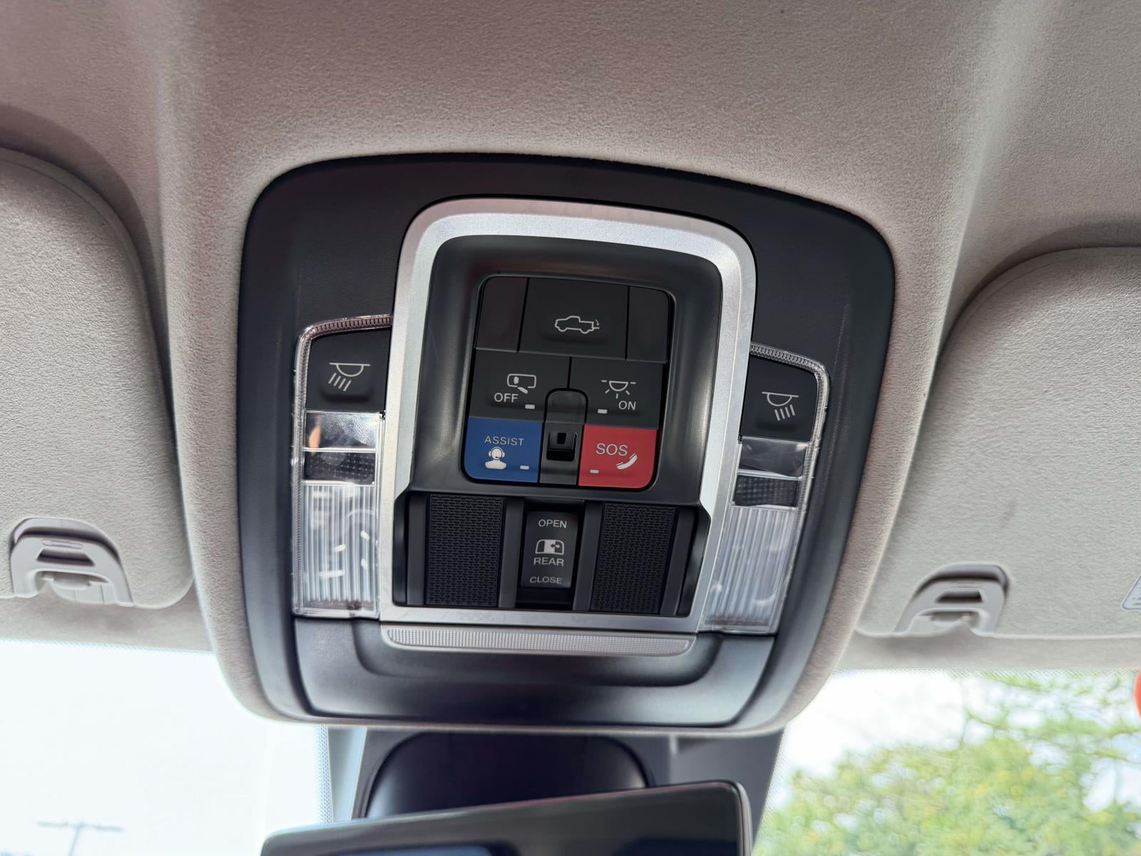 2023 RAM 1500 Limited Crew Cab 4x4 5'7' Box