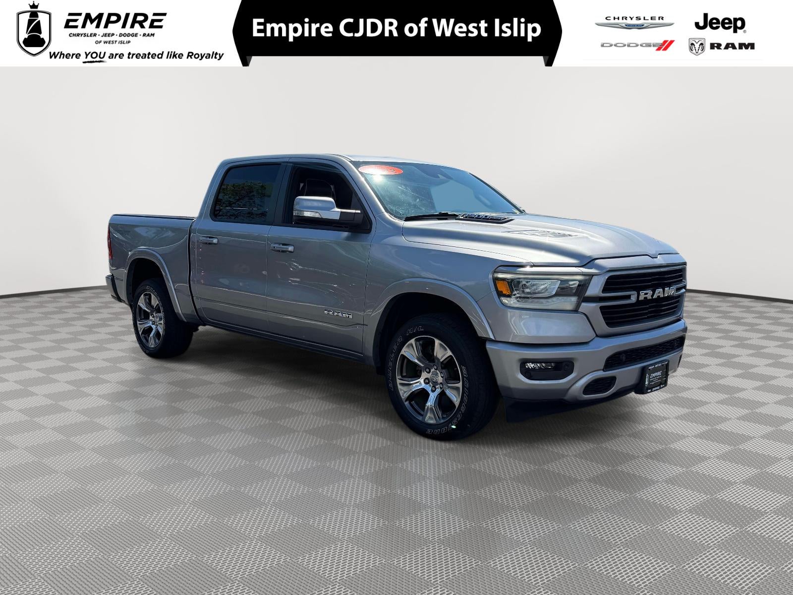2022 RAM 1500 Laramie Crew Cab 4x4 5'7' Box
