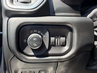 2022 RAM 1500 Laramie Crew Cab 4x4 5'7' Box