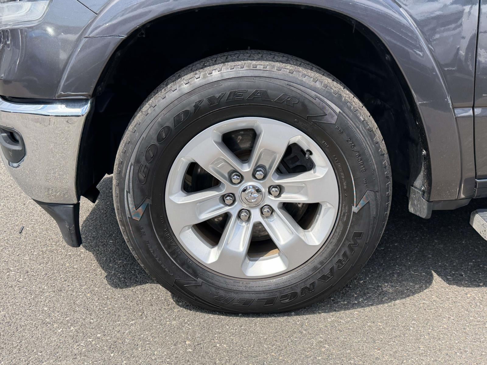 2021 RAM 1500 Laramie Crew Cab 4x4 5'7' Box