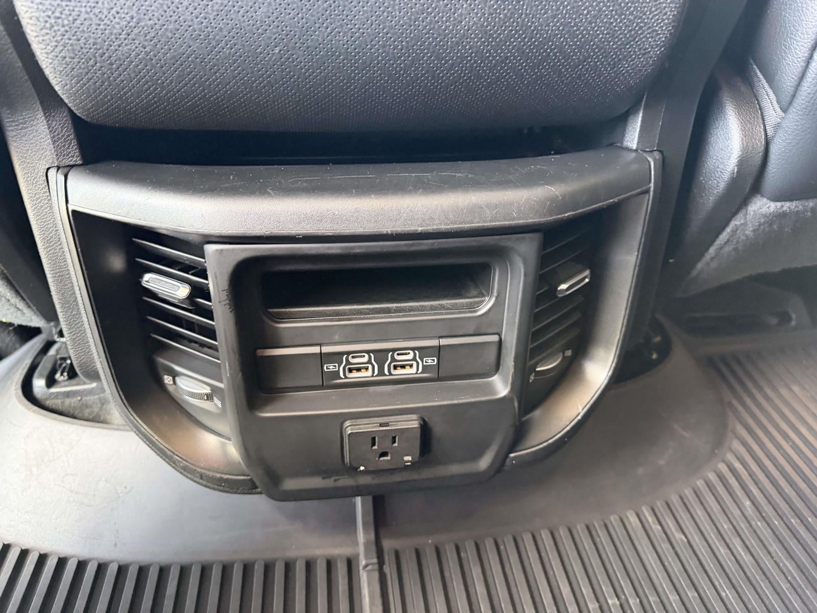 2021 RAM 1500 Laramie Crew Cab 4x4 5'7' Box