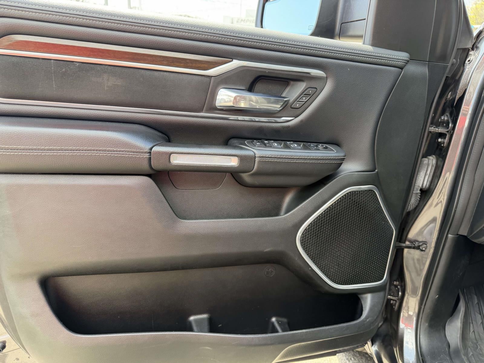 2021 RAM 1500 Laramie Crew Cab 4x4 5'7' Box