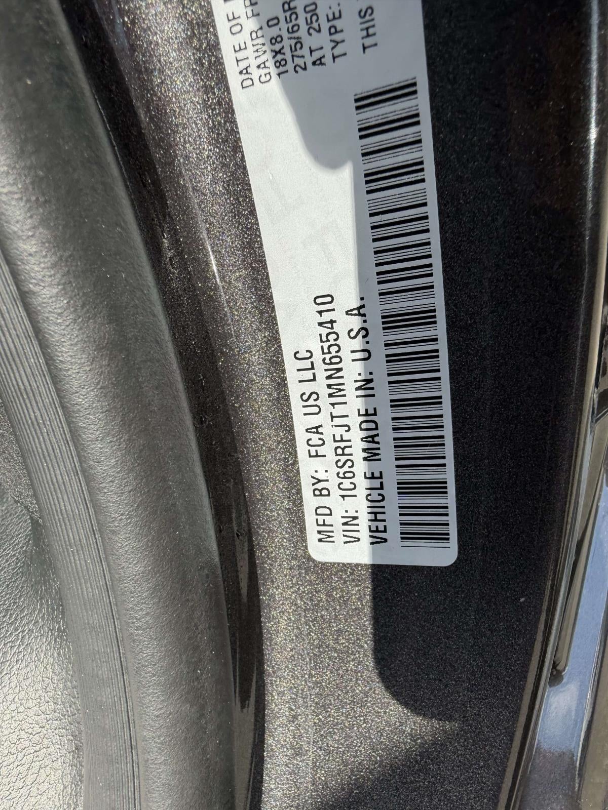 2021 RAM 1500 Laramie Crew Cab 4x4 5'7' Box