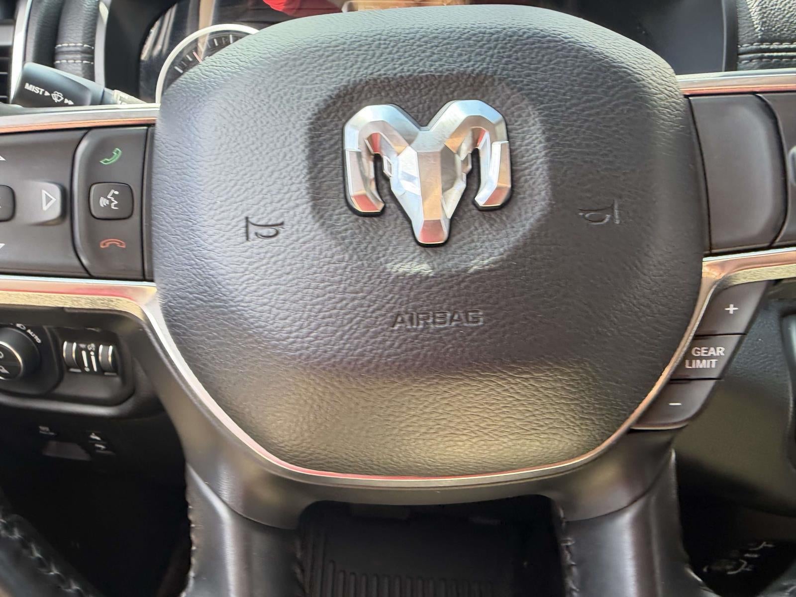 2021 RAM 1500 Laramie Crew Cab 4x4 5'7' Box