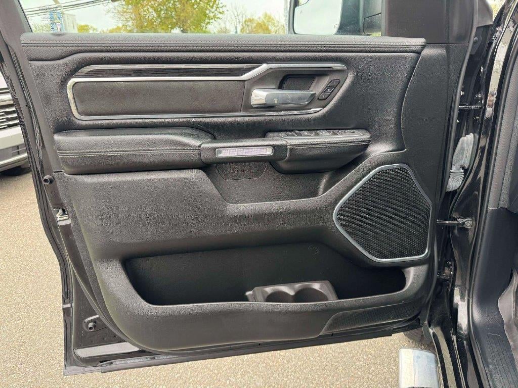 2024 RAM 1500 Laramie Crew Cab 4x4 5'7' Box
