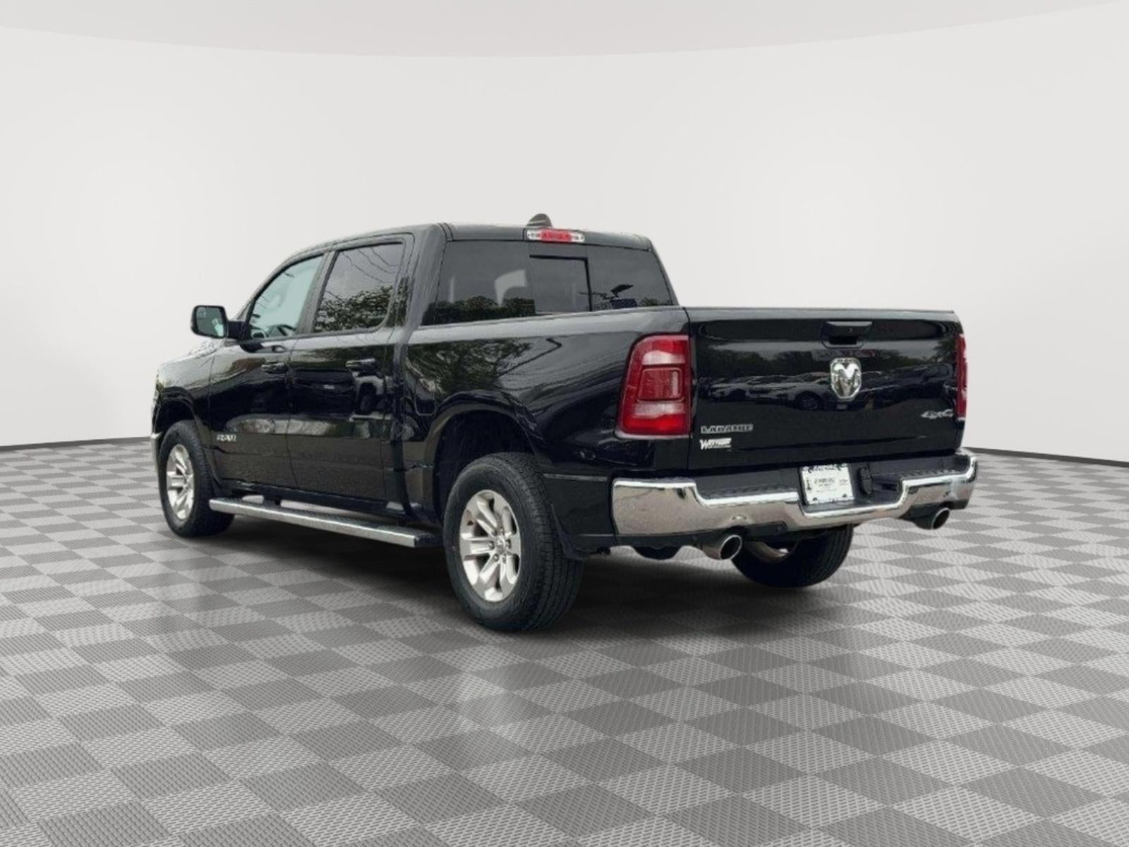2024 RAM 1500 Laramie Crew Cab 4x4 5'7' Box