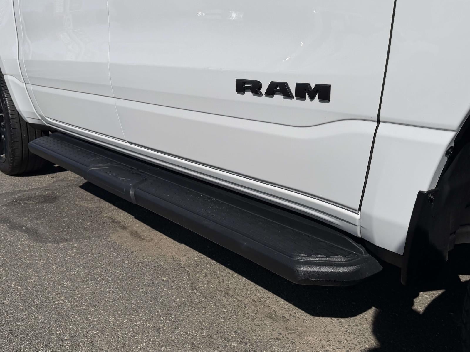 2023 RAM 1500 Laramie Crew Cab 4x4 5'7' Box