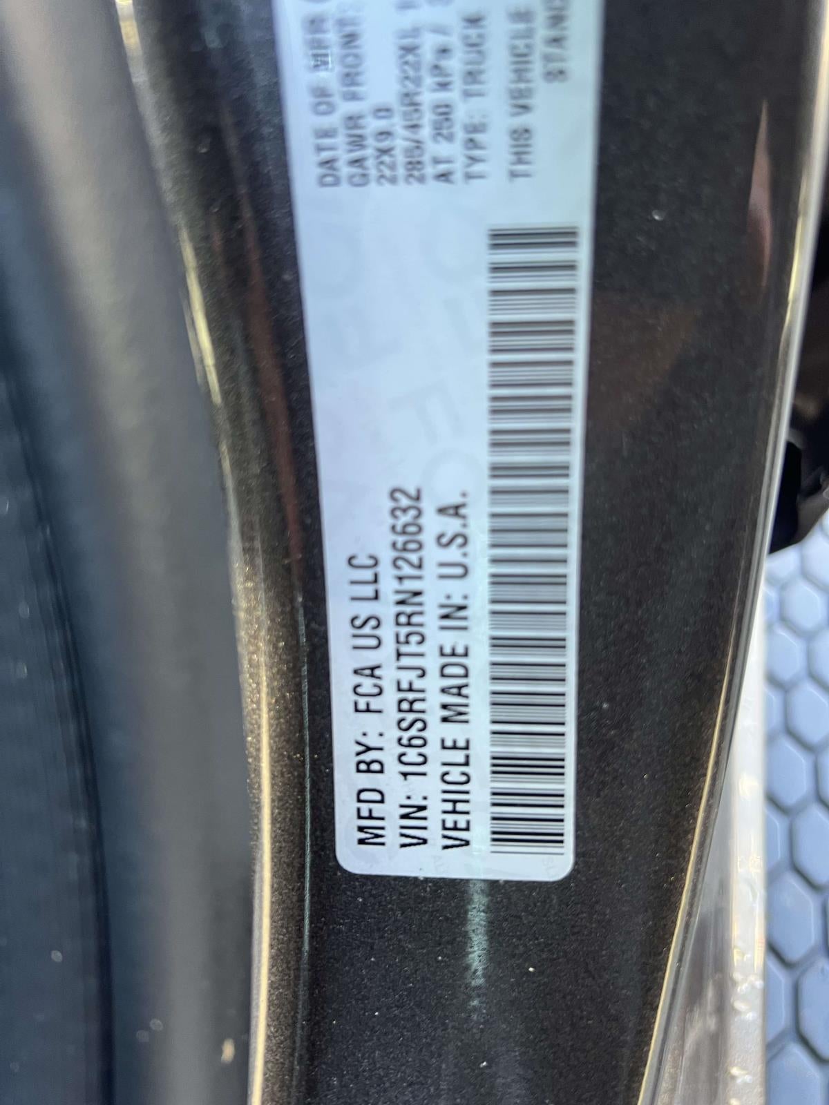 2024 RAM 1500 Laramie Crew Cab 4x4 5'7' Box