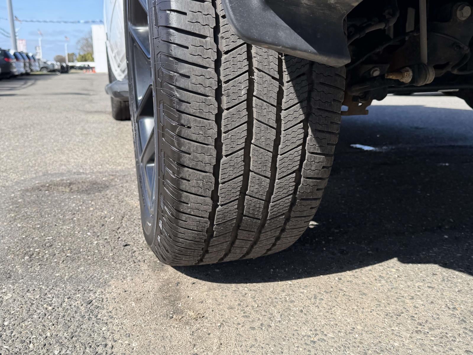 2023 RAM 1500 Laramie Crew Cab 4x4 5'7' Box