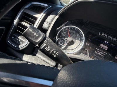 2023 RAM 1500 Laramie Crew Cab 4x4 5'7' Box