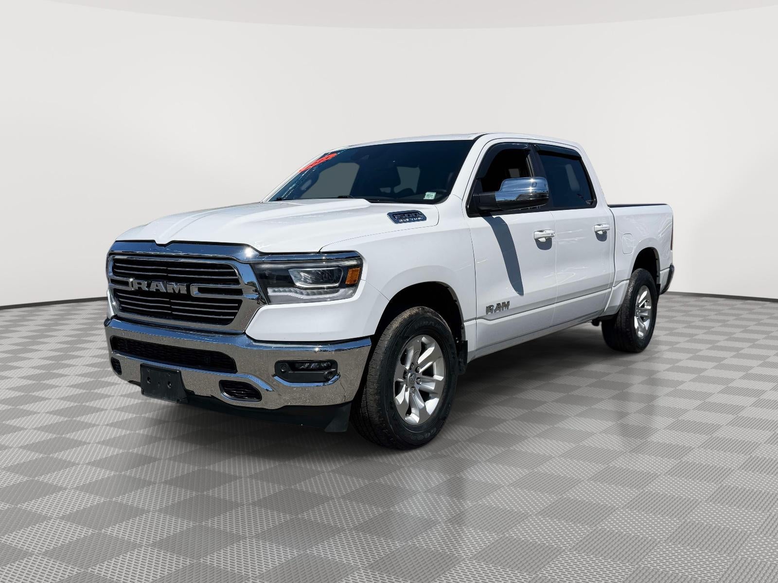 2023 RAM 1500 Laramie Crew Cab 4x4 5'7' Box