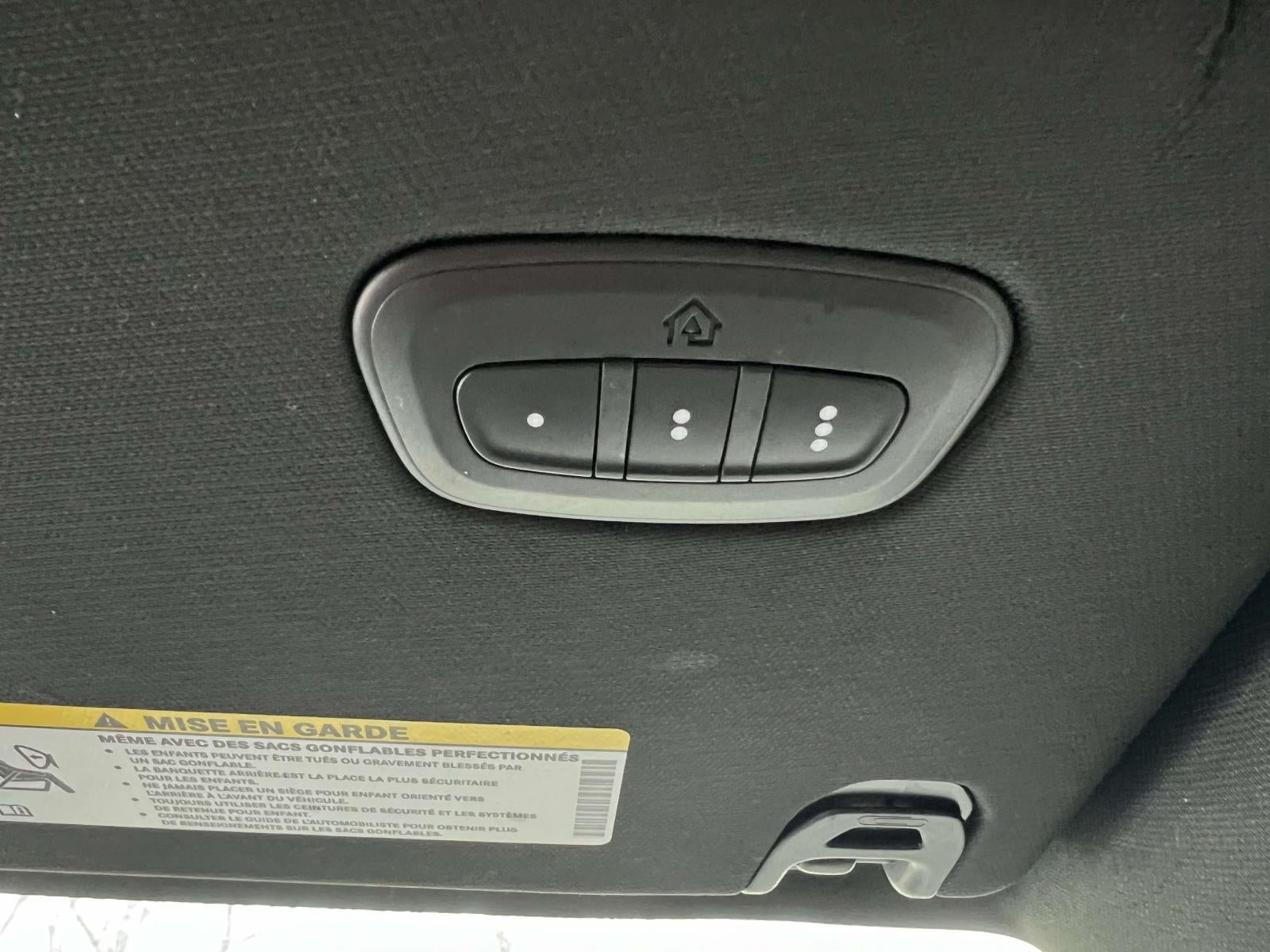 2019 RAM 1500 Laramie Crew Cab 4x4 5'7' Box