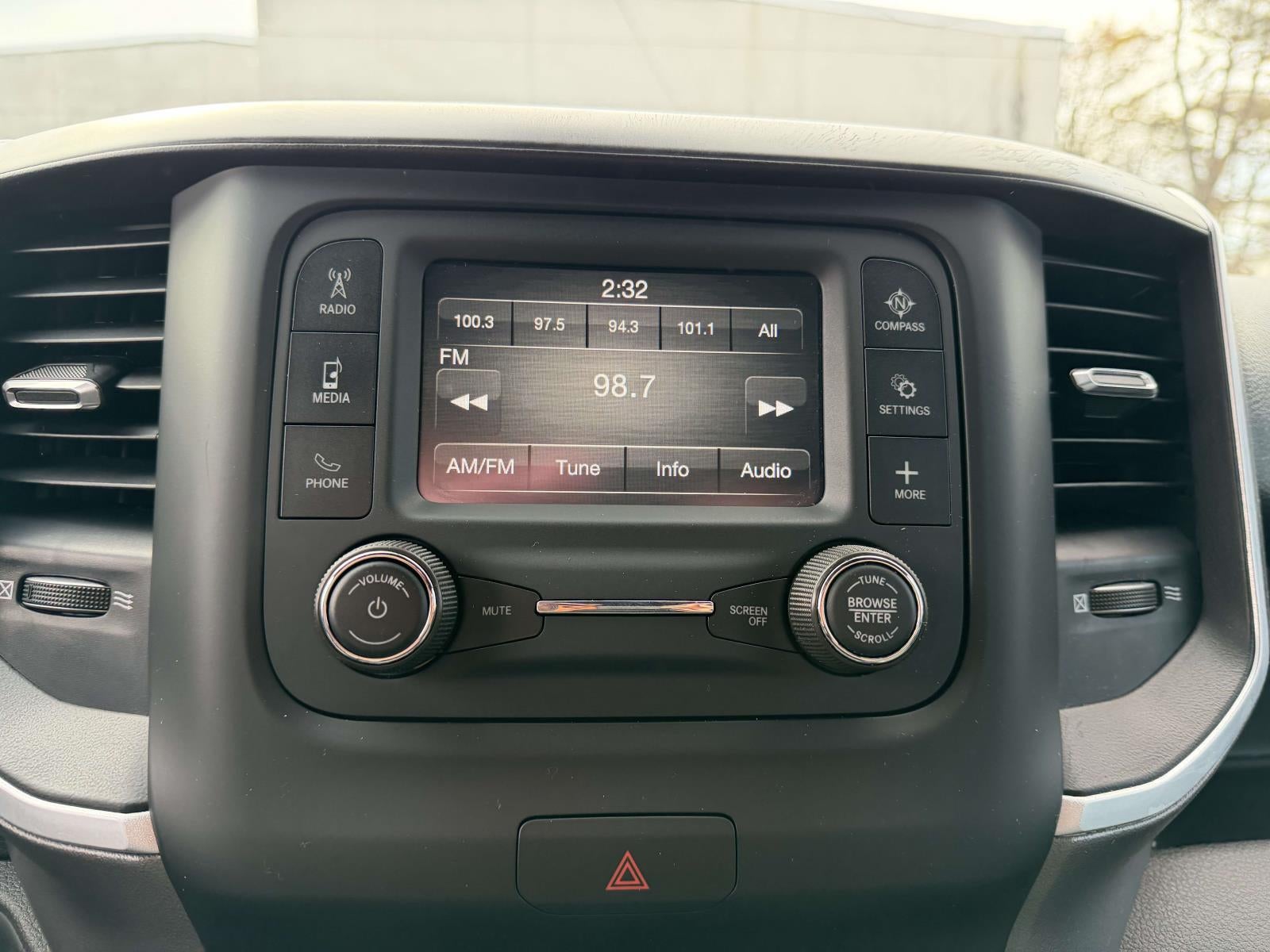 2023 RAM 1500 Big Horn Crew Cab 4x4 6'4' Box