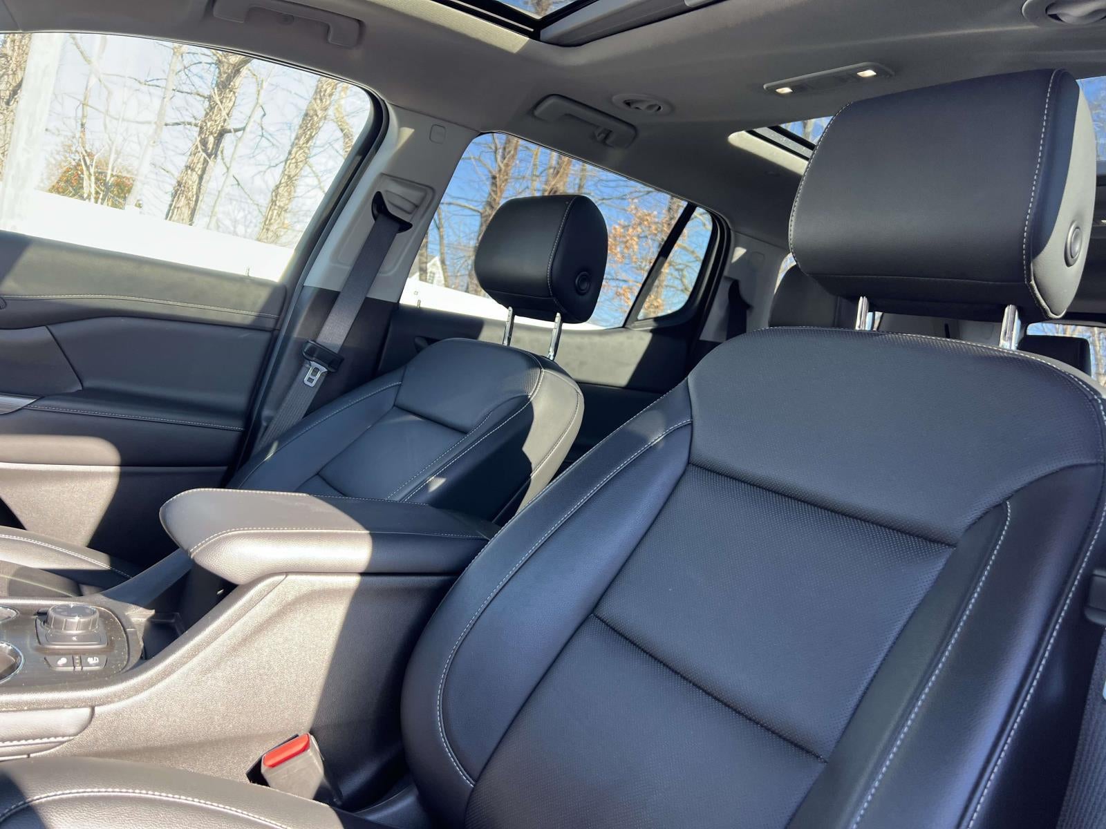 2023 GMC Acadia AWD SLT