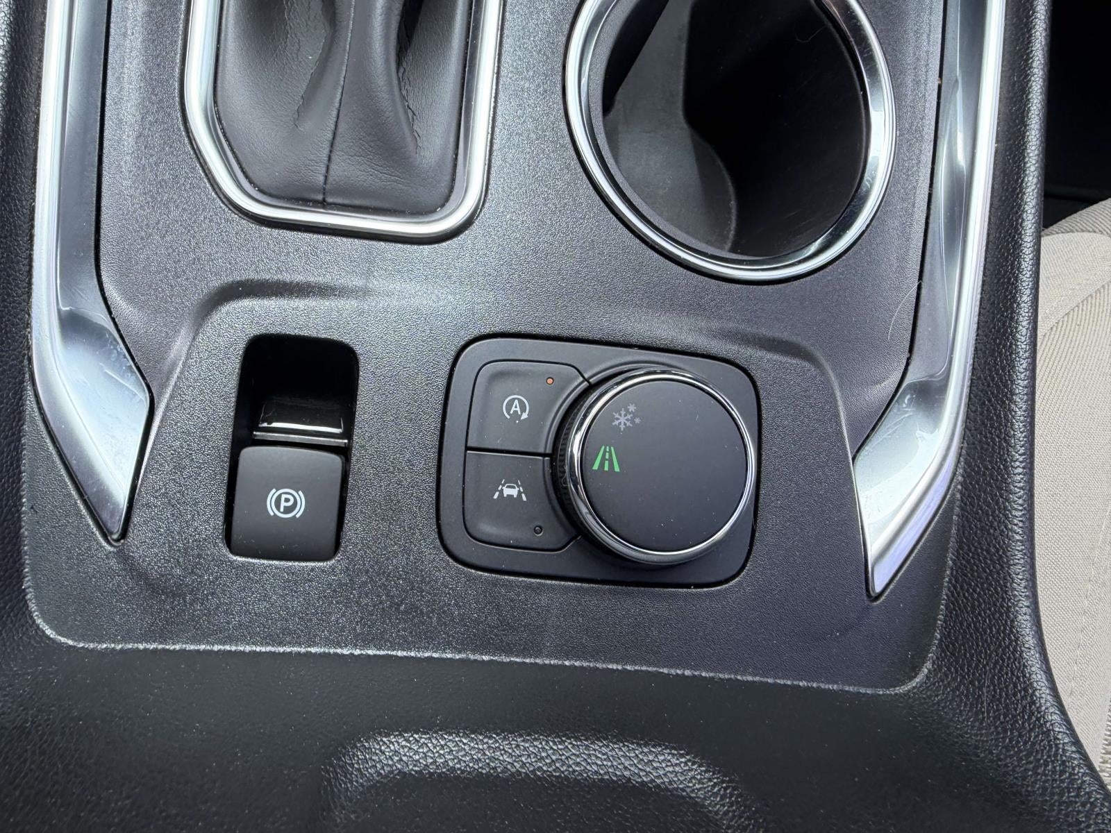 2023 Chevrolet Traverse FWD LS
