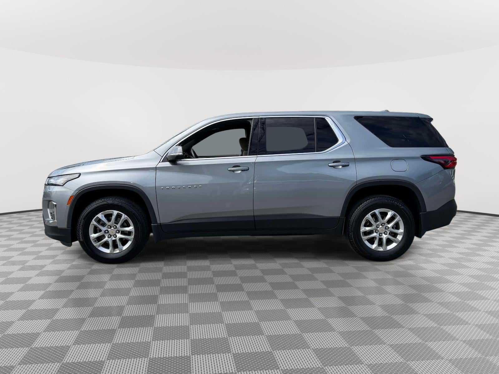 2023 Chevrolet Traverse FWD LS