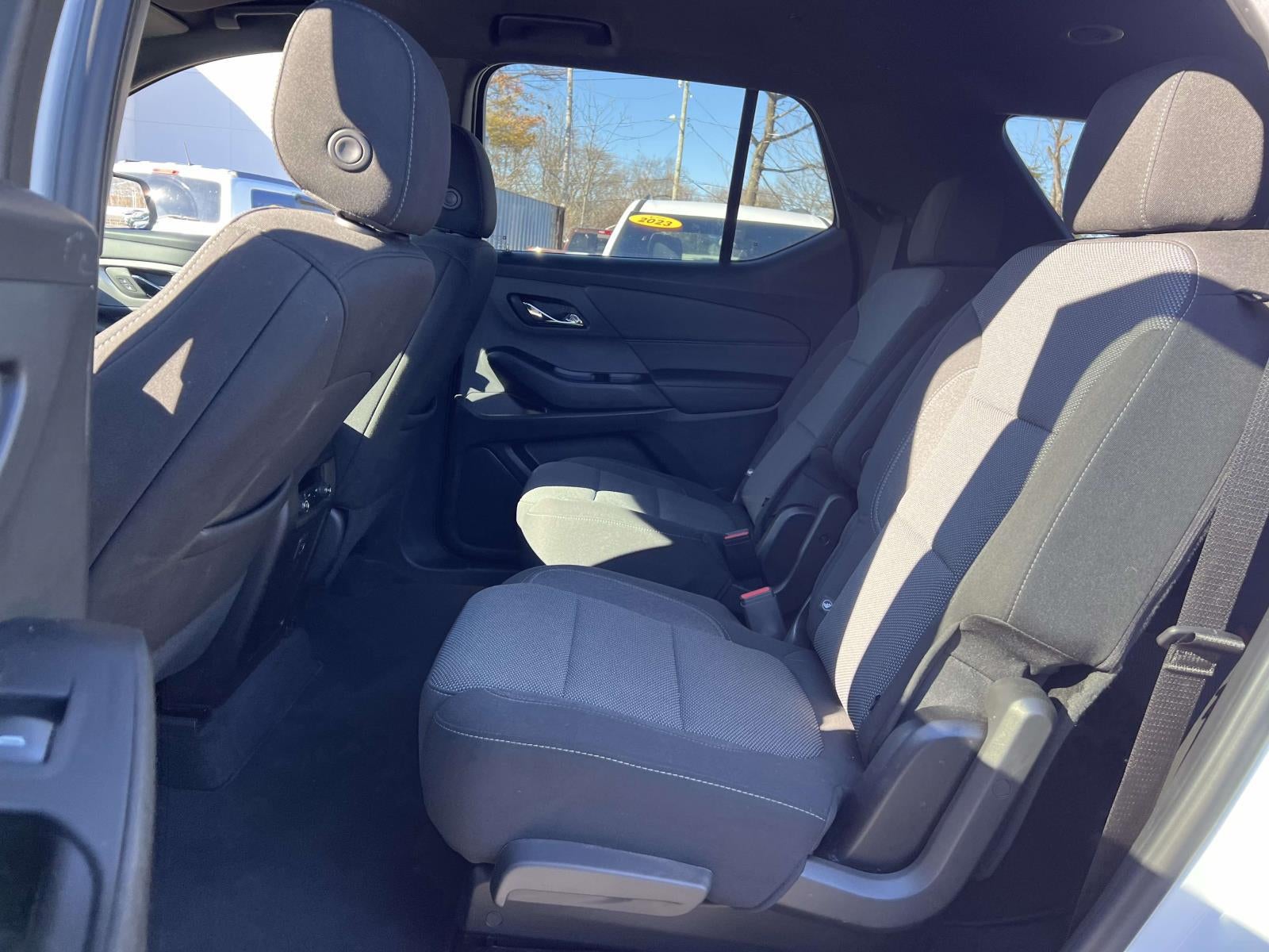 2023 Chevrolet Traverse FWD LT Cloth