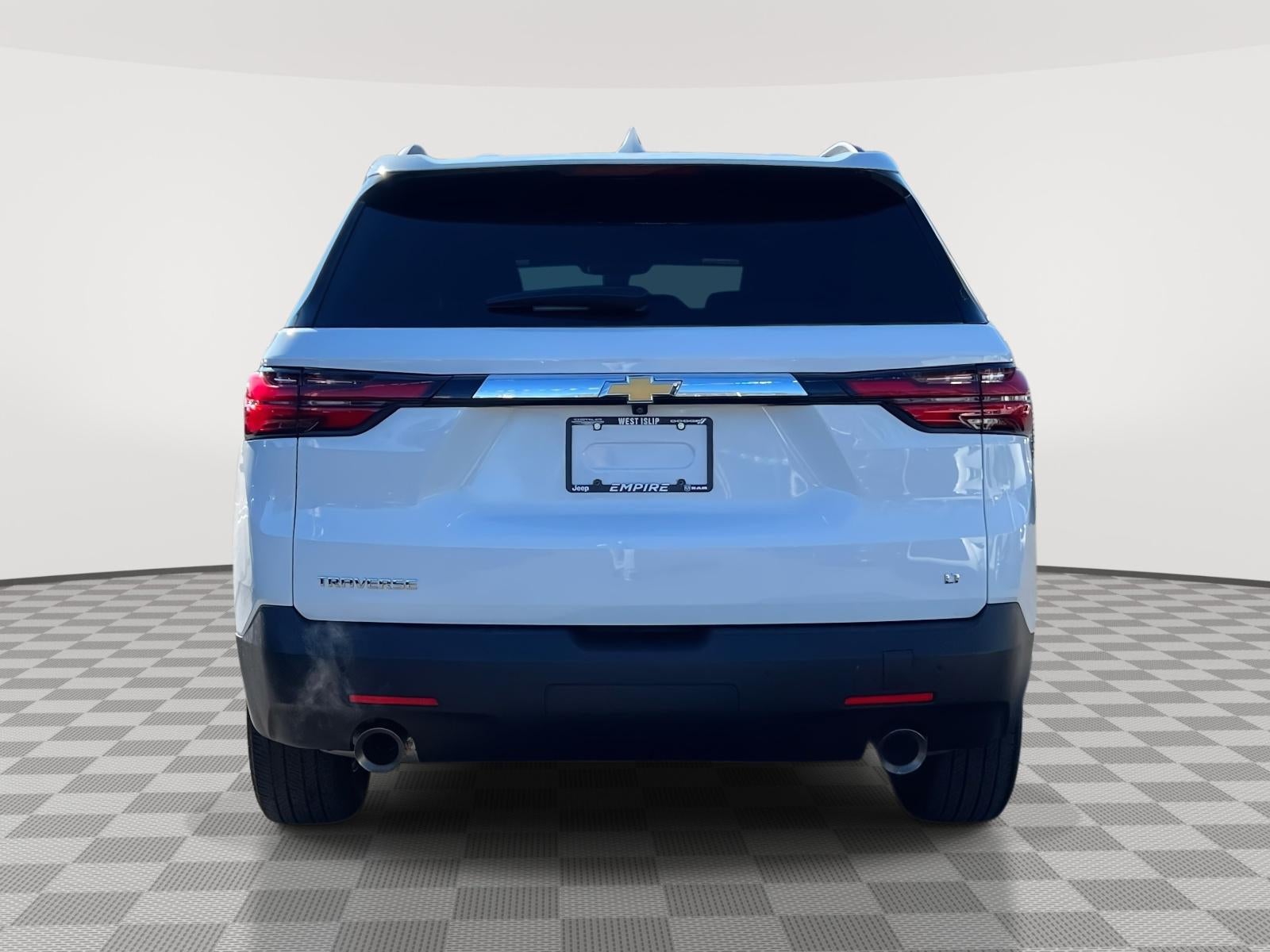 2023 Chevrolet Traverse FWD LT Cloth