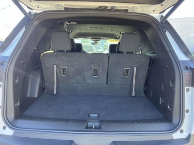 2023 Chevrolet Traverse FWD LT Cloth