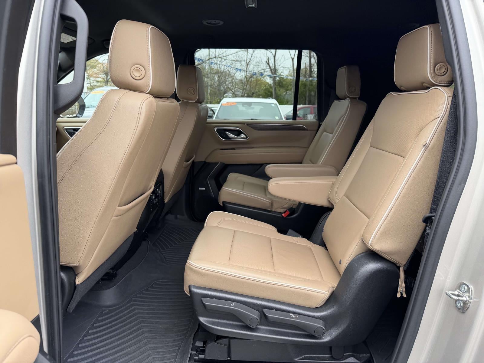 2023 Chevrolet Suburban 4WD Premier