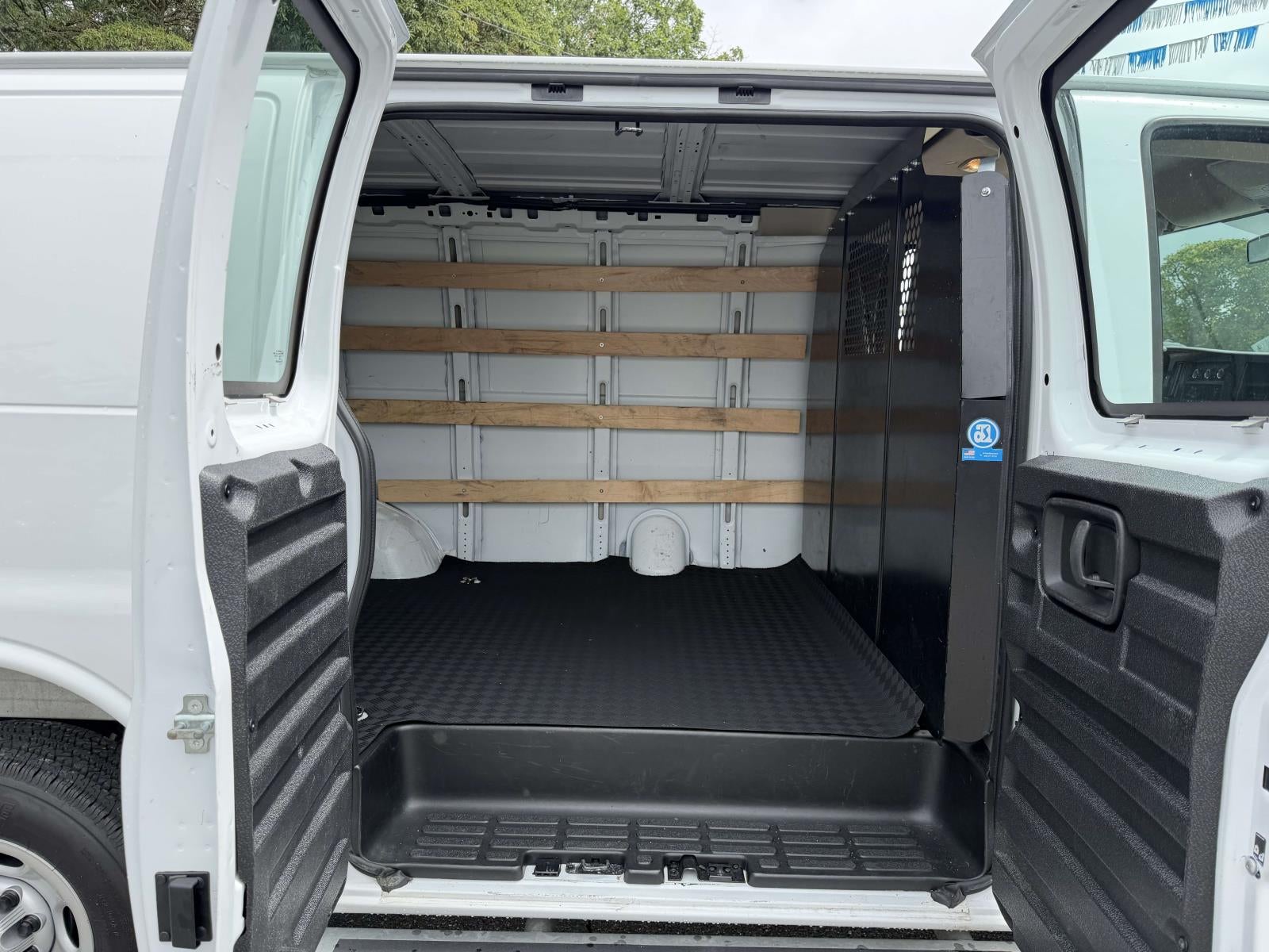 2025 GMC Savana Cargo RWD 2500 Regular Wheelbase Work Van