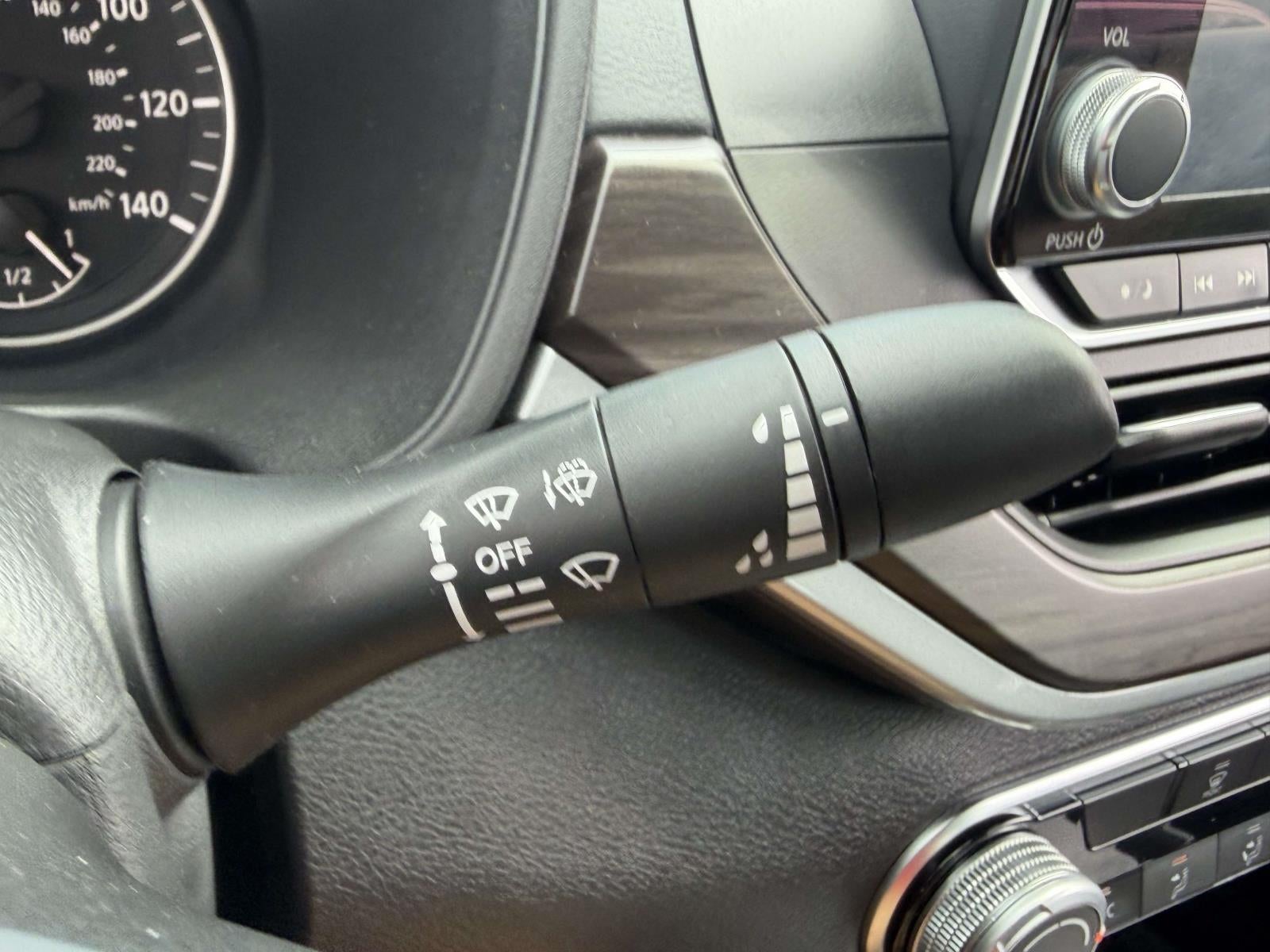 2024 Nissan Altima SV FWD