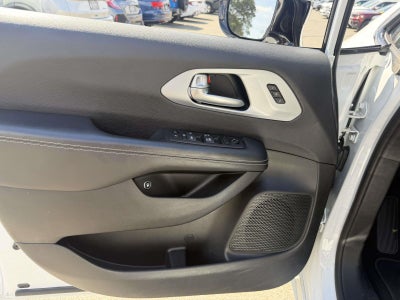 2024 Chrysler Pacífica Híbrido S Appearance Pkg