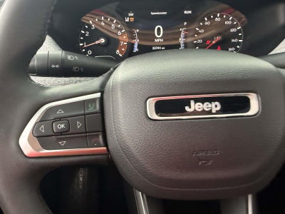 2023 Jeep Compass Latitude Lux FWD