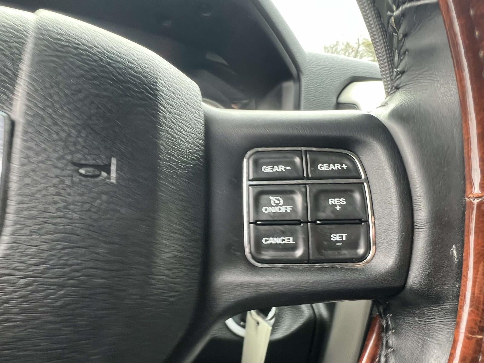 2017 RAM 1500 Big Horn Crew Cab 4x4 5'7' Box