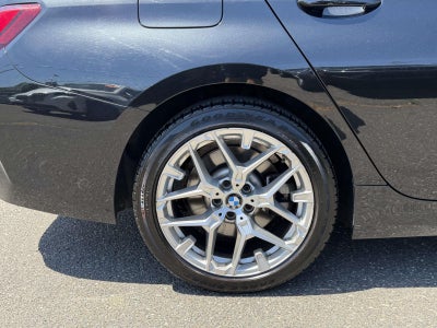 2025 BMW 330i 330i