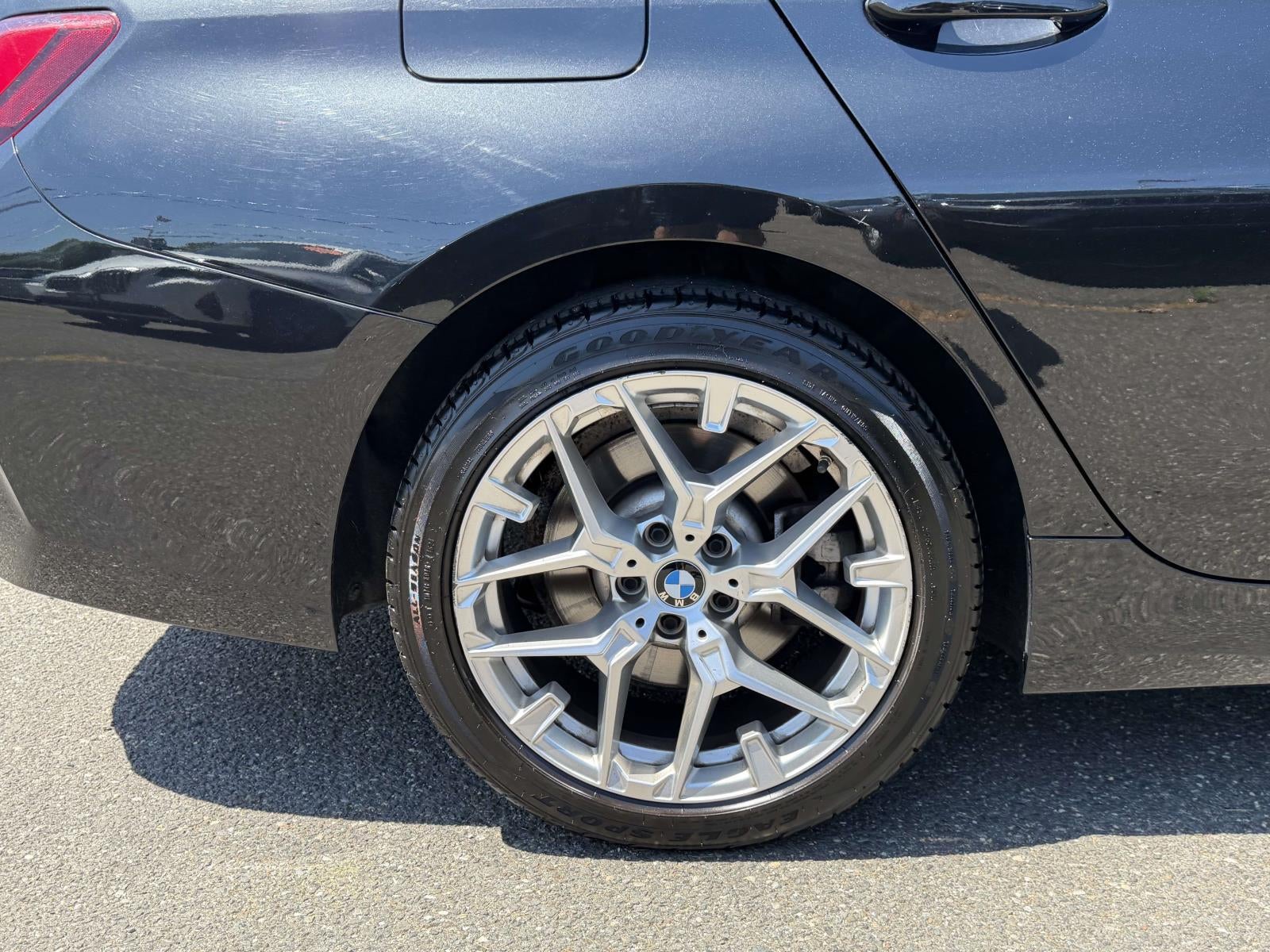 2025 BMW 330i 330i