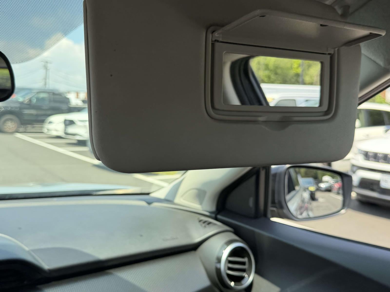 2024 Nissan Kicks SV Xtronic CVT