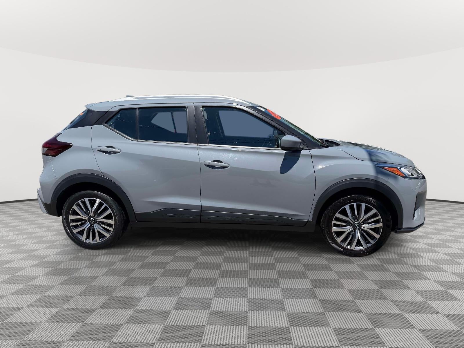 2022 Nissan Kicks SV Xtronic CVT