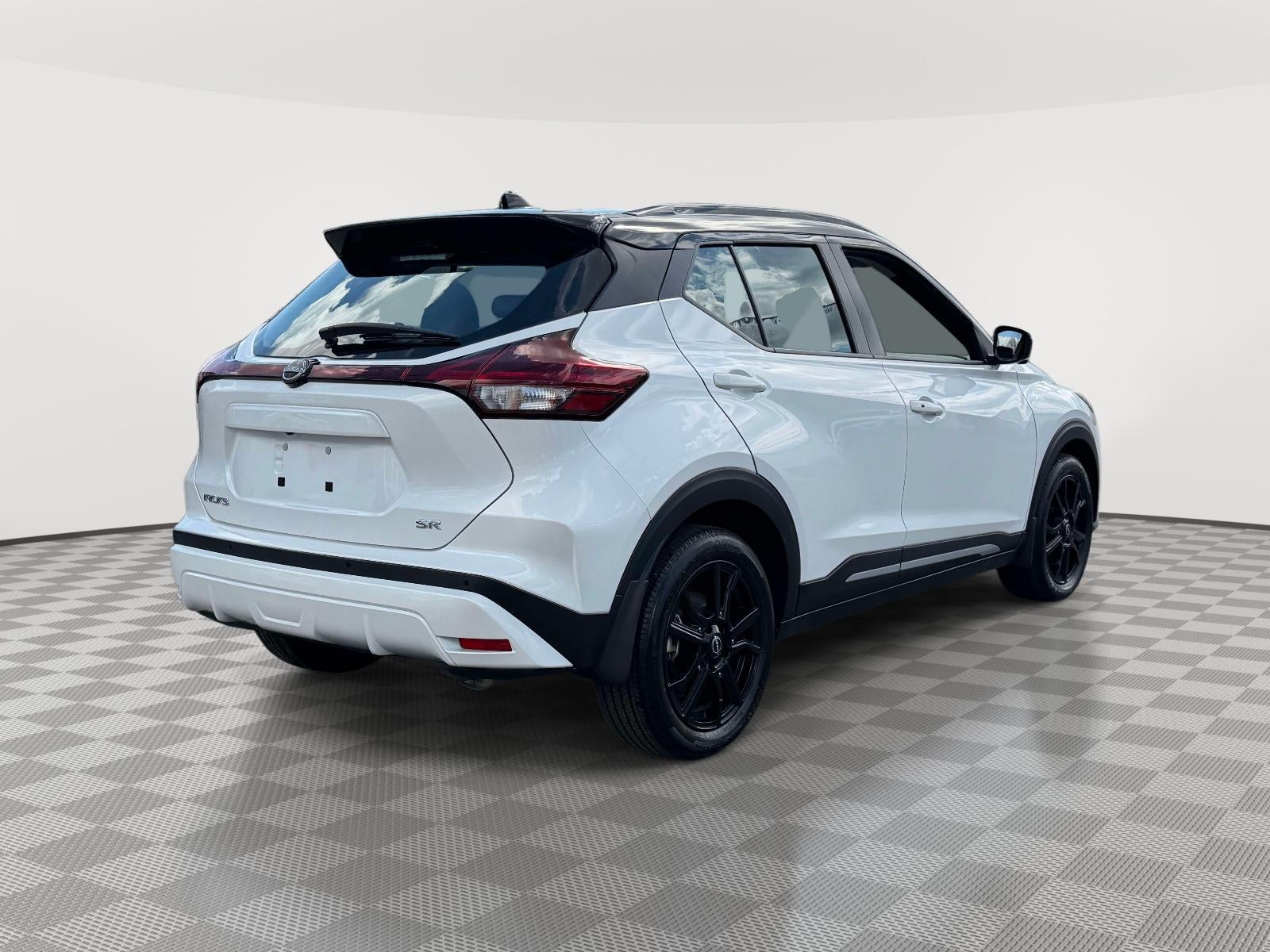 2023 Nissan Kicks SR Xtronic CVT