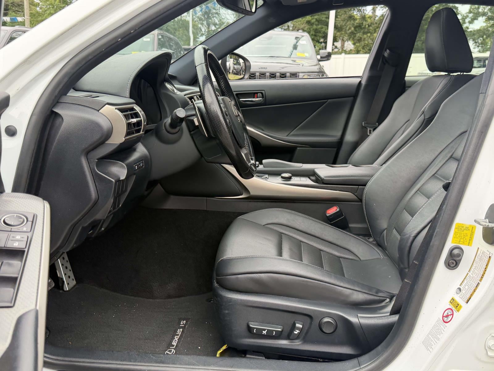 2016 Lexus IS 300 300