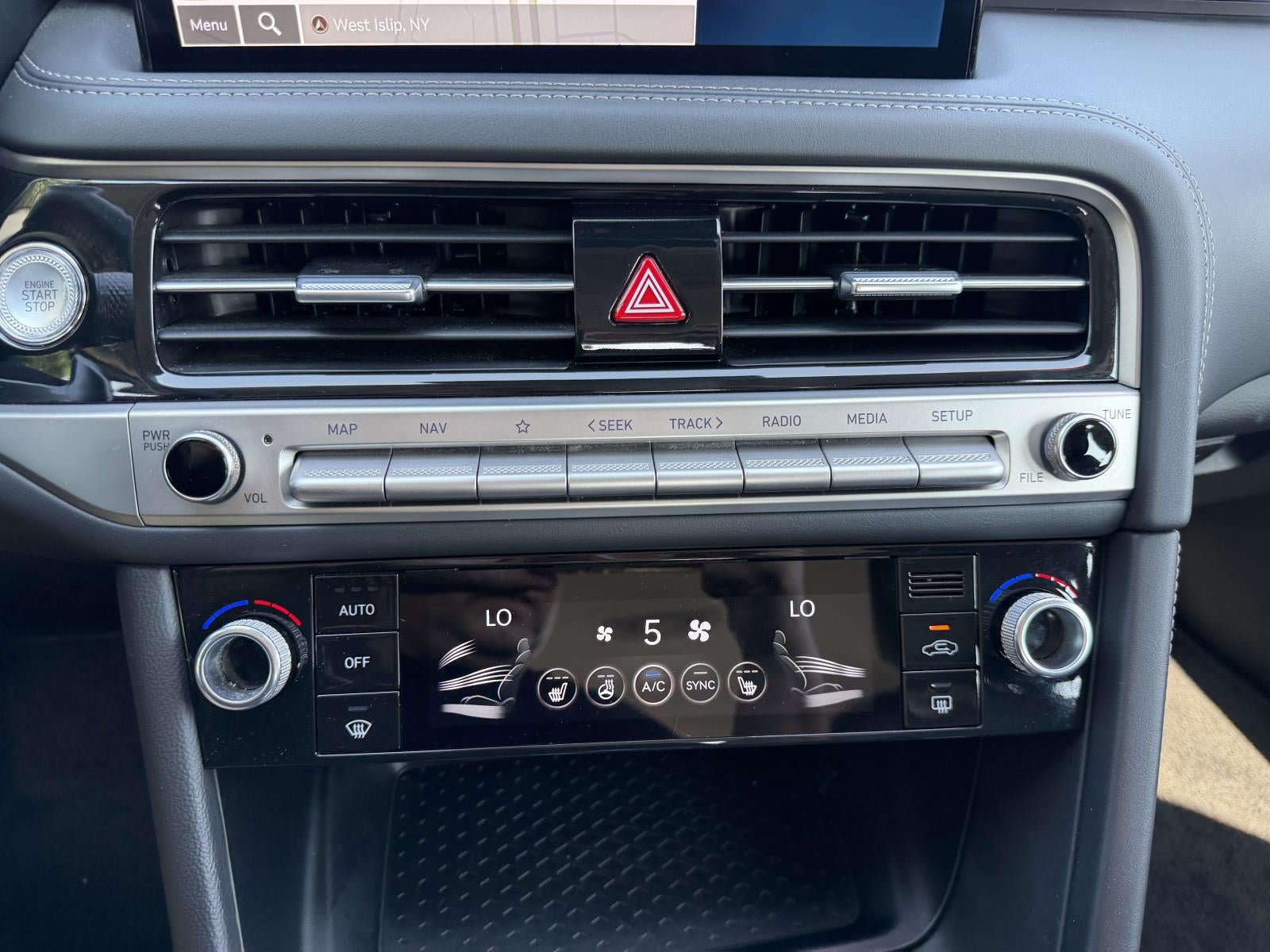 2025 Genesis G70 2.5T AWD