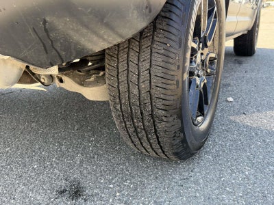 2025 Land Rover Defender 110 P300