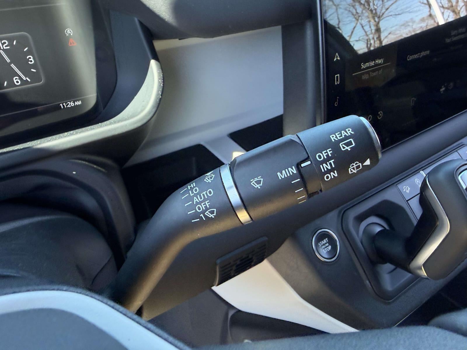 2025 Land Rover Defender 110 P300