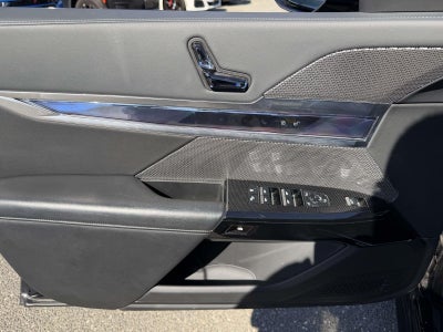 2024 BMW 740i xDrive