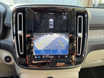 2023 Volvo XC40 B5 Ultimate Bright Theme